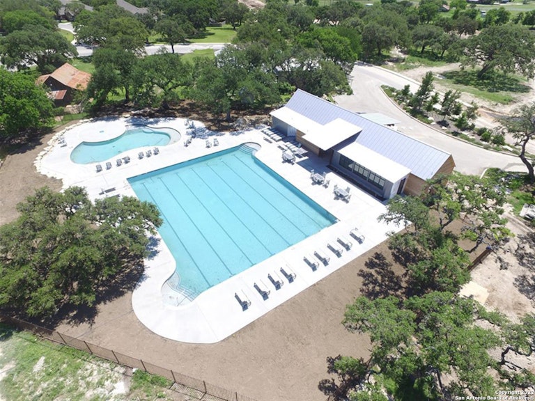 Photo 21 of 25 - 28707 Lucille Pl, Boerne, TX 78006