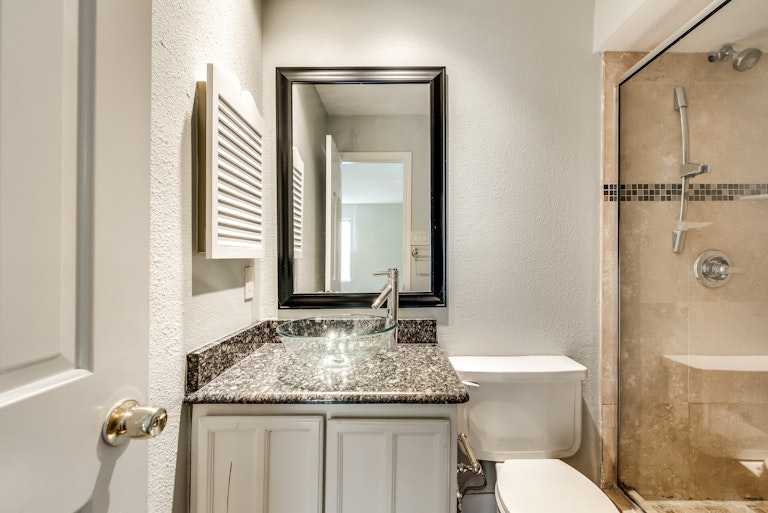 Photo 20 of 30 - 3421 Castle Rock Ln, Garland, TX 75044