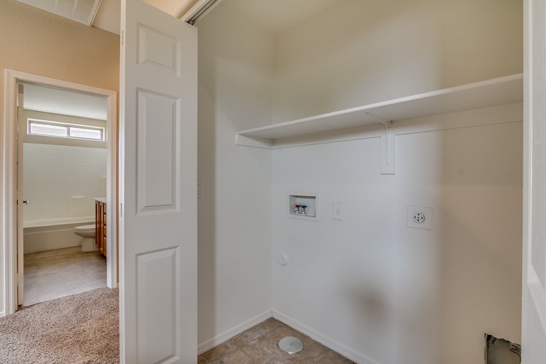 Photo 25 of 33 - 6626 W Laurel Ave, Glendale, AZ 85304