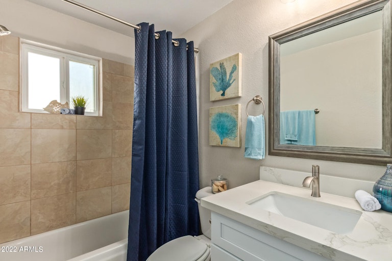 Photo 9 of 18 - 347 N Thunderbird Dr, Apache Junction, AZ 85120