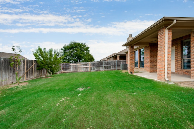 Photo 29 of 29 - 7329 Big Sky Dr, Dallas, TX 75249