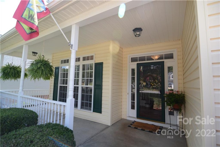 Photo 4 of 44 - 4454 Timberwood Dr, Gastonia, NC 28056
