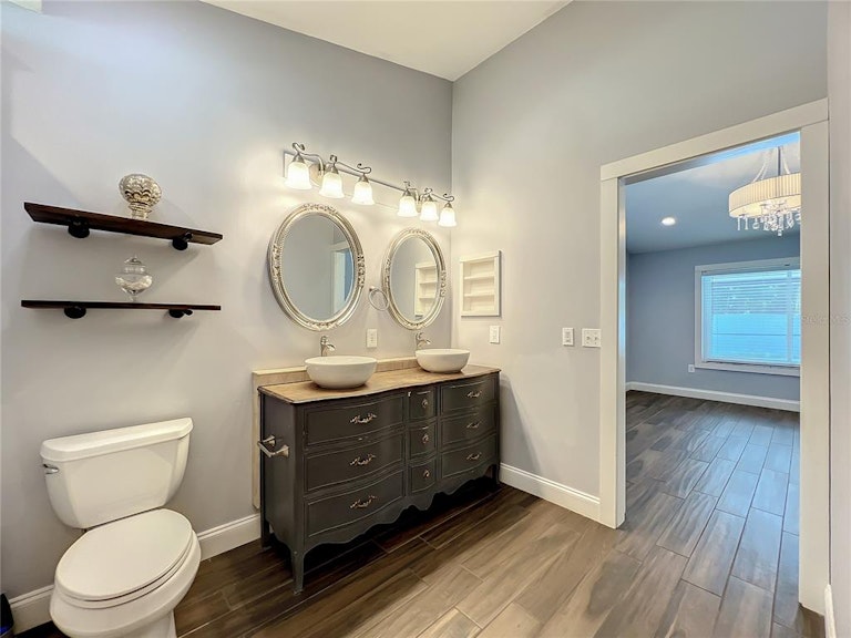 Photo 28 of 42 - 10406 Hunters Trail Ct, Orlando, FL 32817