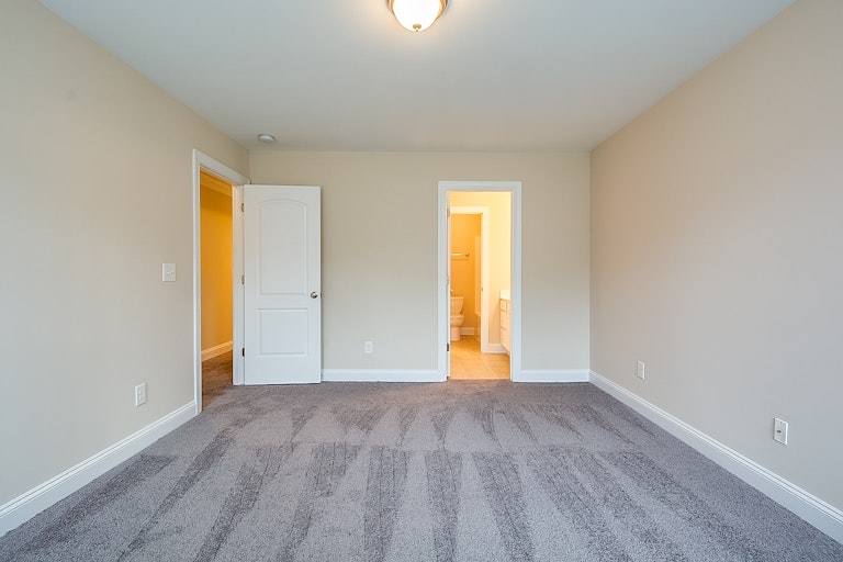 Photo 15 of 28 - 1804 Blackstone Dr, Durham, NC 27712