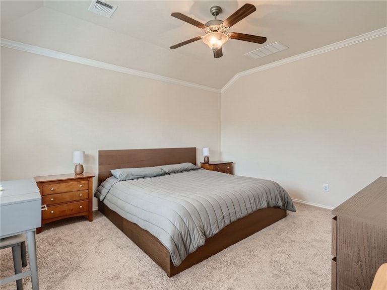 Photo 15 of 28 - 604 Mourning Dove Ln, Leander, TX 78641