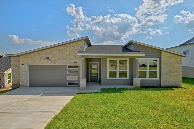 Photo 2 of 27 - 21802 McAllister Cir, Leander, TX 78645