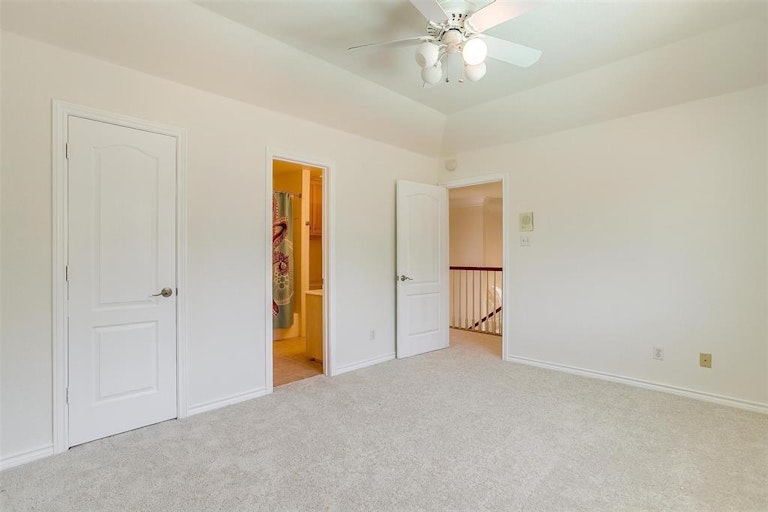 Photo 26 of 40 - 6006 Sunderland Dr, Colleyville, TX 76034