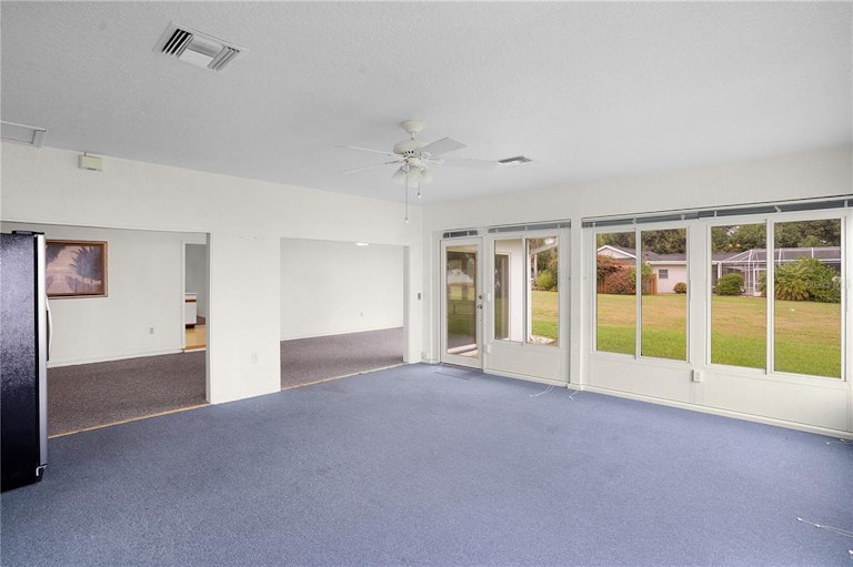 Photo 15 of 31 - 33436 Picciola Dr, Fruitland Park, FL 34731