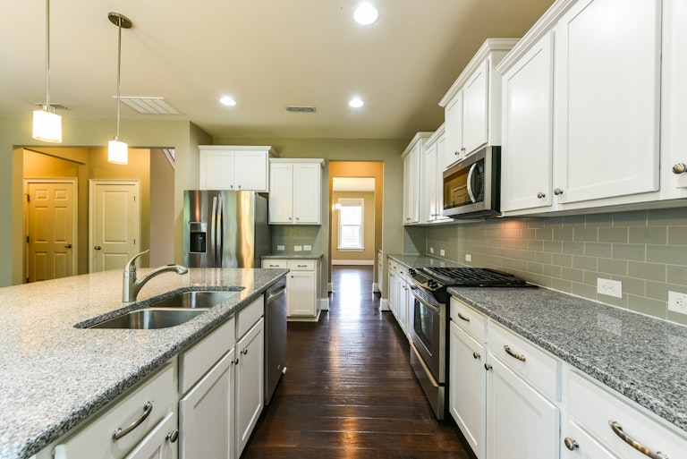 Photo 6 of 24 - 2508 Heathcote Ln, Apex, NC 27502
