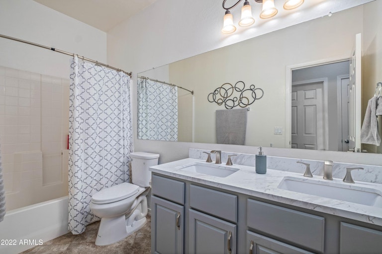 Photo 21 of 62 - 4930 W Melody Ln, Laveen, AZ 85339