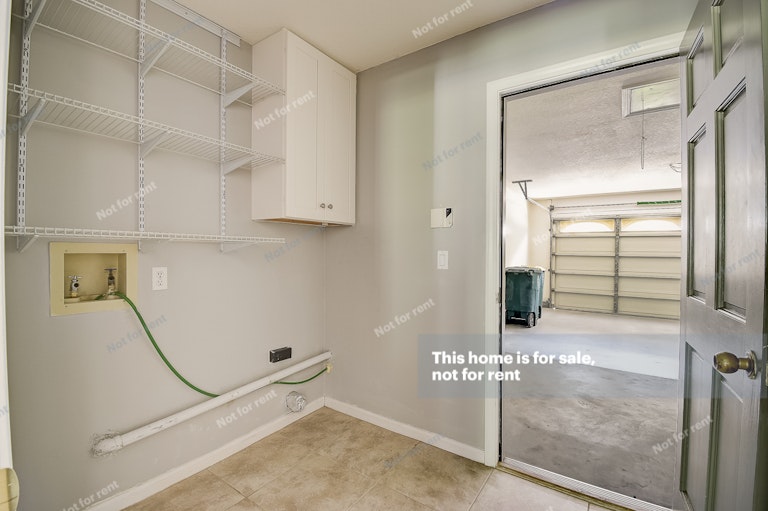 Photo 24 of 36 - 8560 Walden Glen Dr, Jacksonville, FL 32256