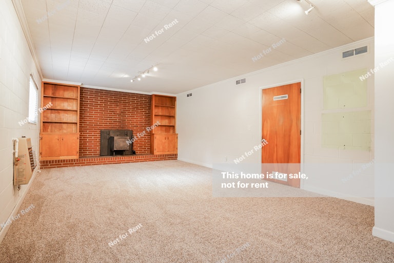 Photo 7 of 25 - 1814 Varnell Ave, Raleigh, NC 27612