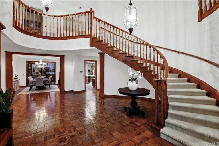 Photo 9 of 45 - 3682 Escapade Cir, Huntington Beach, CA 92649