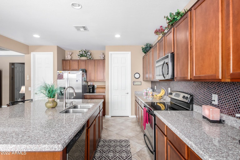 Photo 11 of 30 - 1939 E Merlot St, Gilbert, AZ 85298