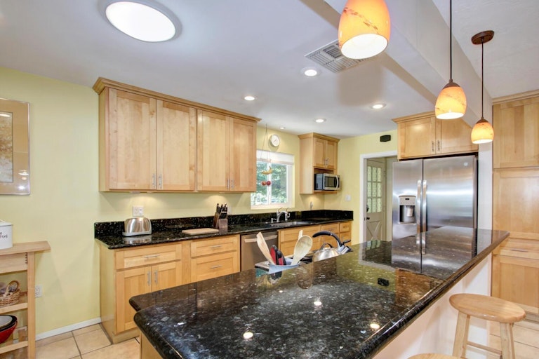 Photo 26 of 87 - 4501 Moddison Ave, Sacramento, CA 95819