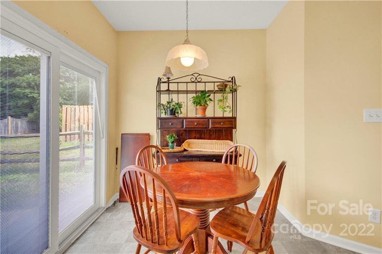 Photo 10 of 18 - 8518 Mineral Ridge Way, Charlotte, NC 28269