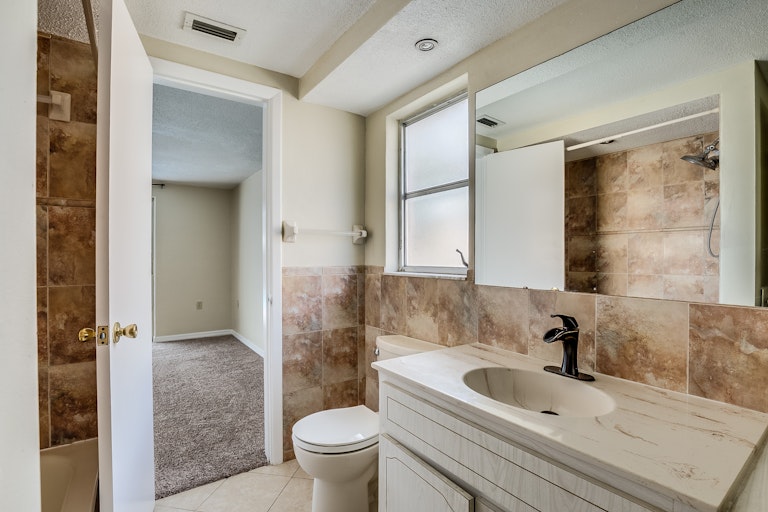 Photo 9 of 14 - 9605 Rainbow Ln, Port Richey, FL 34668