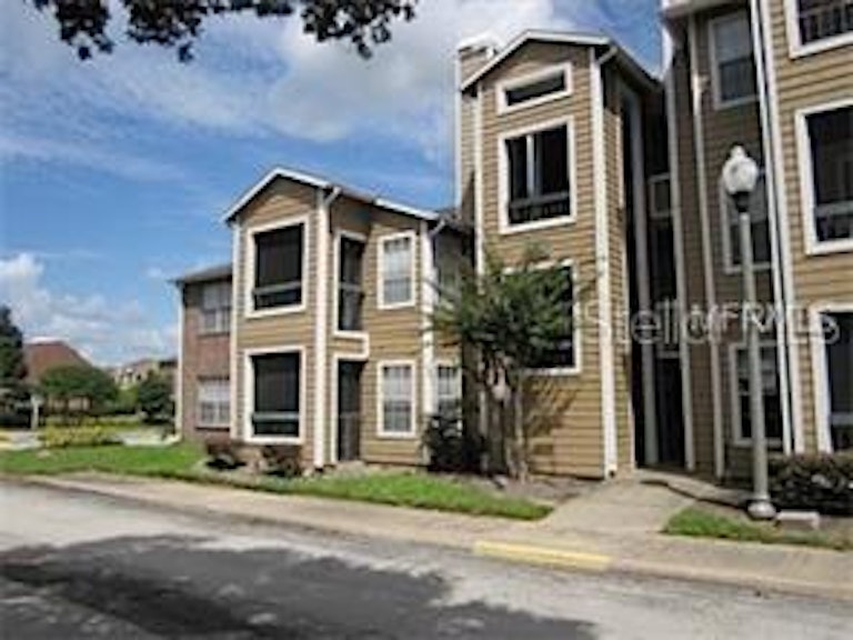 Photo 1 of 11 - 5601 Rosebriar Way #304, Orlando, FL 32822