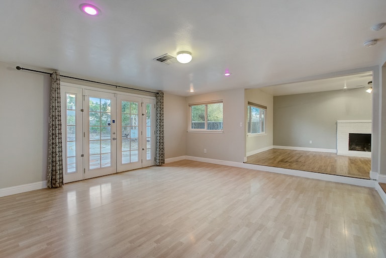 Photo 19 of 32 - 8146 Lichen Dr, Citrus Heights, CA 95621