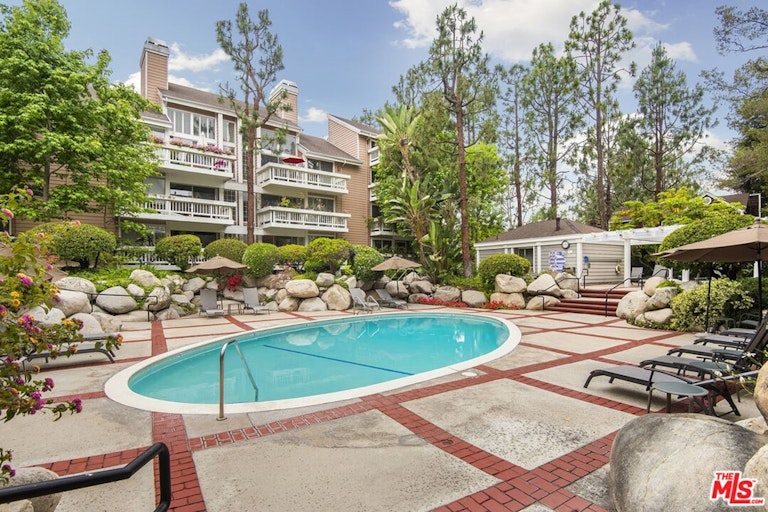 Photo 37 of 41 - 4342 Redwood Ave Unit C308, Marina Del Rey, CA 90292