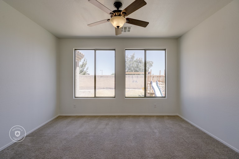 Photo 29 of 34 - 18016 W Paradise Ln, Surprise, AZ 85388