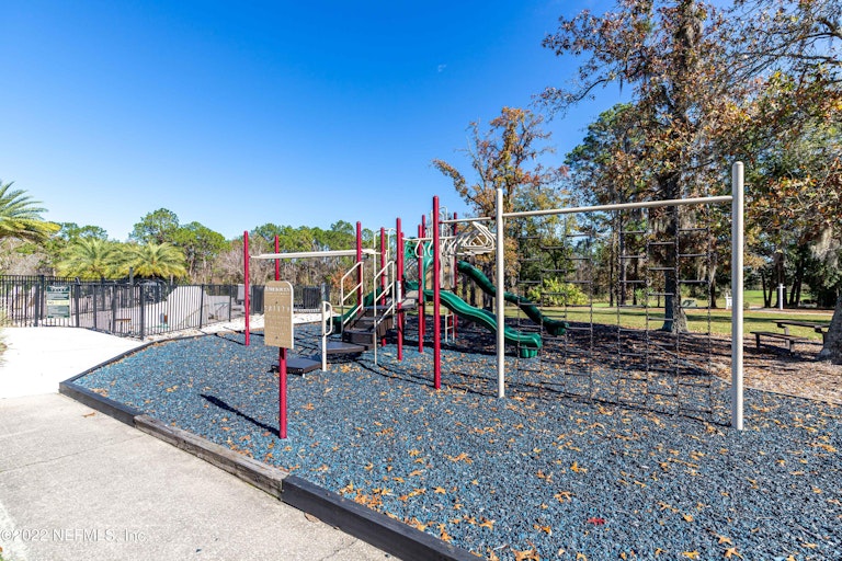 Photo 38 of 39 - 3695 Oglebay Dr, Green Cove Springs, FL 32043