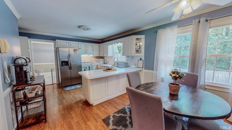 Photo 14 of 47 - 218 N Riverdale Dr, Durham, NC 27712