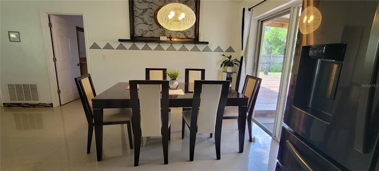 Photo 18 of 37 - 353 E Waldo St, Groveland, FL 34736