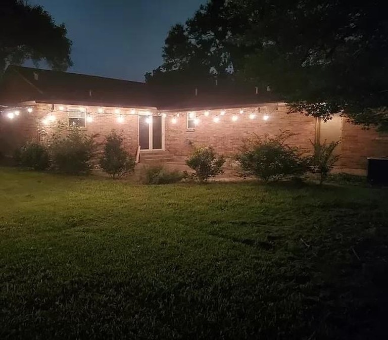 Photo 30 of 37 - 1759 Crowberry Dr, Dallas, TX 75228