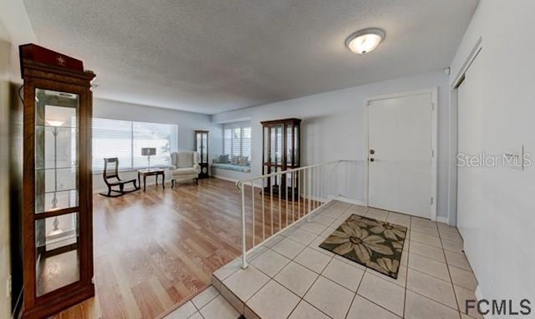 Photo 9 of 39 - 11 Crompton Pl, Palm Coast, FL 32137