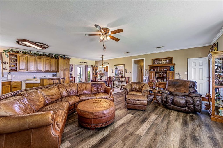 Photo 6 of 37 - 15829 County Road 616, Farmersville, TX 75442