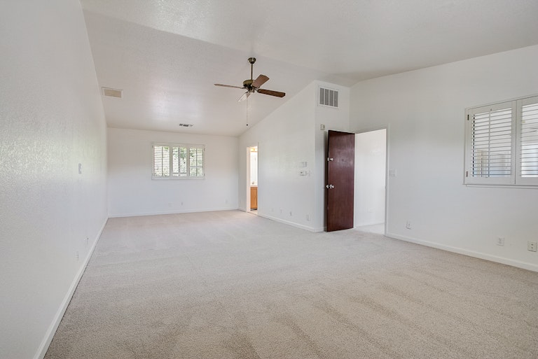 Photo 11 of 36 - 4232 Empire Way, Carmichael, CA 95608