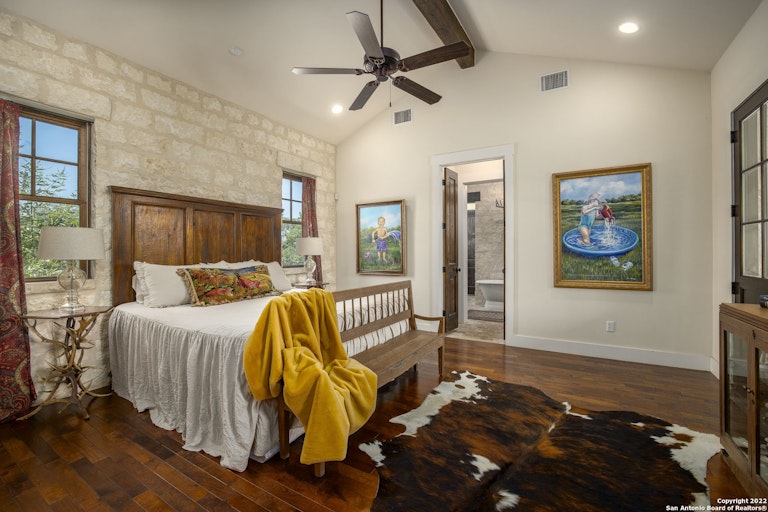 Photo 27 of 42 - 4544 Natures Way, New Braunfels, TX 78132