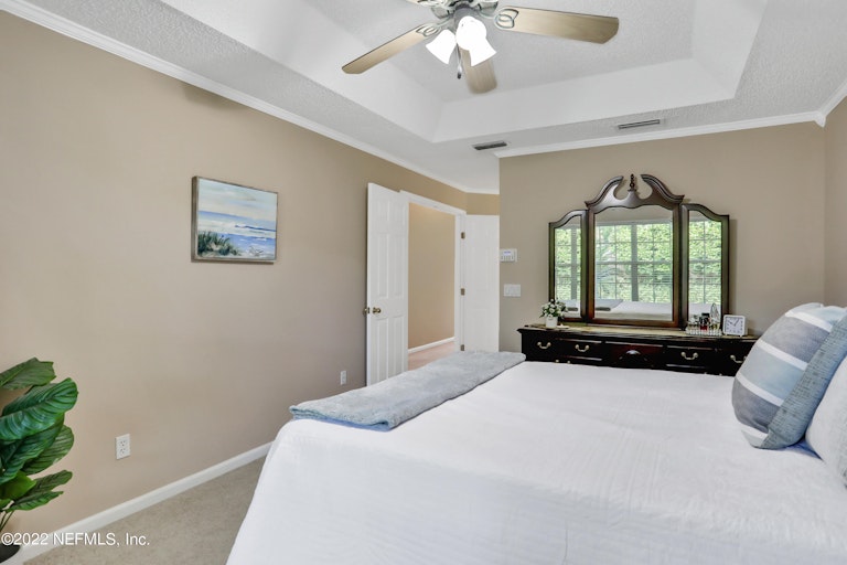 Photo 17 of 32 - 12669 Eaglesham Dr, Jacksonville, FL 32225