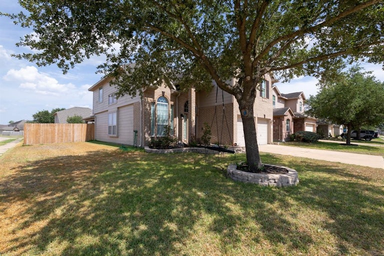 Photo 2 of 32 - 5938 Sugar Field Ln, Katy, TX 77449