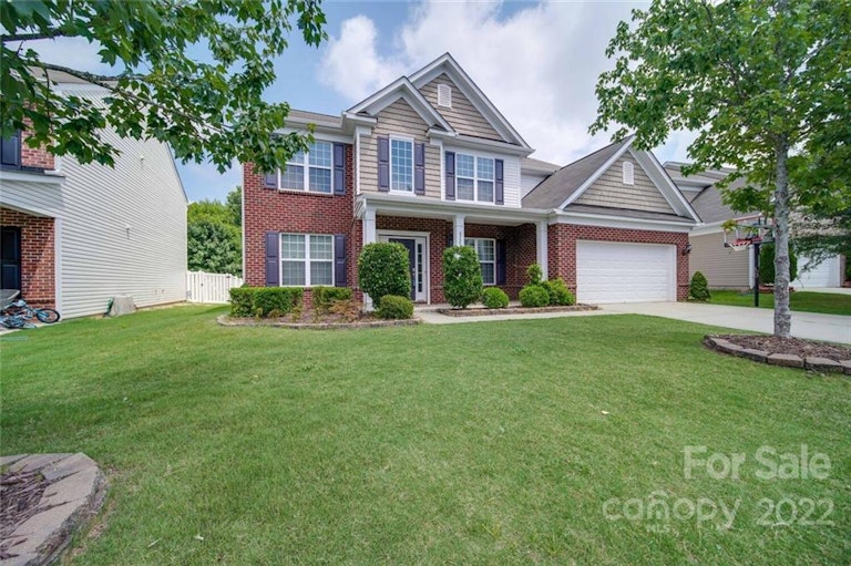 Photo 2 of 32 - 6727 Coral Rose Rd, Charlotte, NC 28277