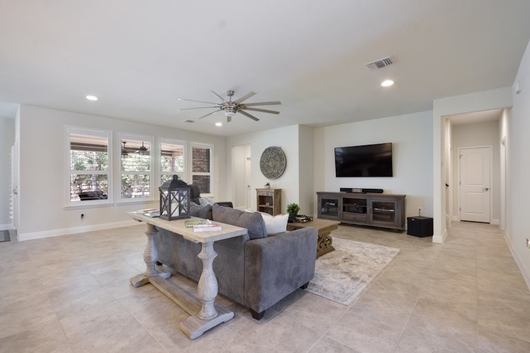 Photo 27 of 40 - 343 Cypress Springs Way, Georgetown, TX 78633