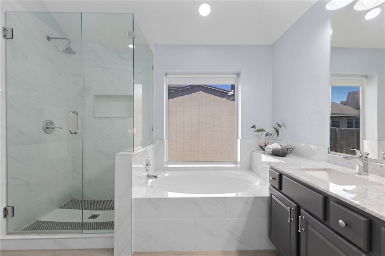 Photo 24 of 32 - 1104 Terra St, Round Rock, TX 78665