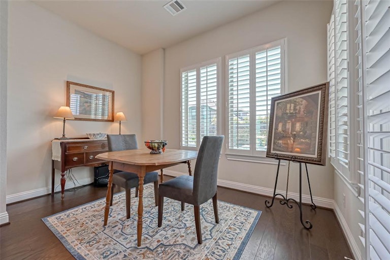 Photo 31 of 48 - 21606 Albertine Dr, Tomball, TX 77377