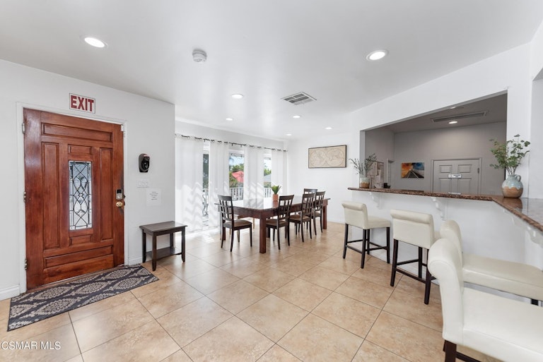 Photo 22 of 54 - 982 E Janss Rd, Thousand Oaks, CA 91360