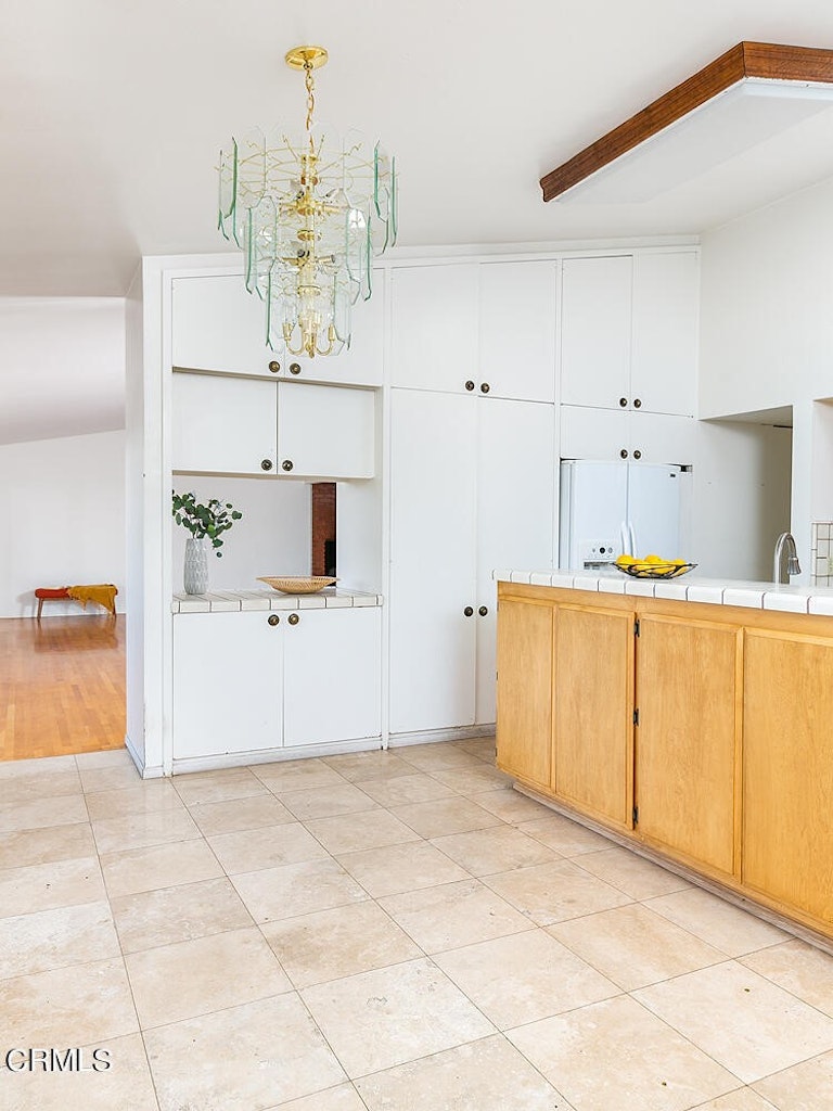 Photo 22 of 47 - 4050 Canyon Dell Dr, Altadena, CA 91001
