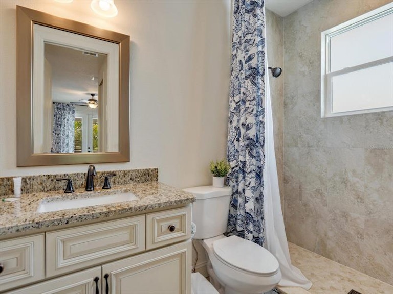 Photo 27 of 69 - 635 N Osprey Ave, Sarasota, FL 34236