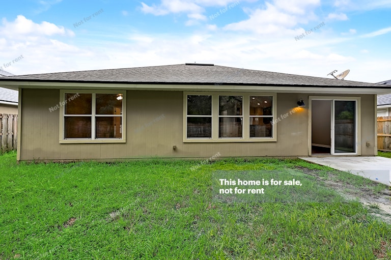 Photo 16 of 33 - 1088 Beckingham Dr, Saint Augustine, FL 32092