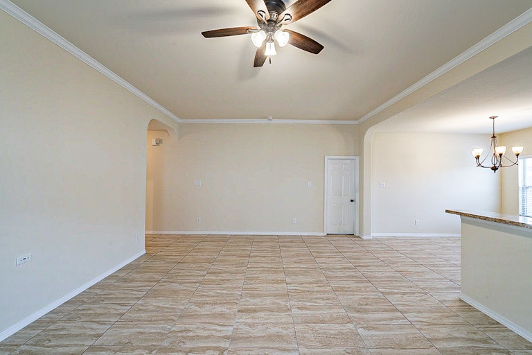 Photo 13 of 26 - 7235 Foxmoor Lake Ct, Humble, TX 77338
