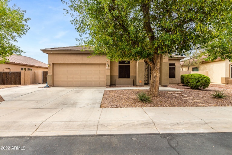 Photo 3 of 45 - 43292 W Oakland Ct, Maricopa, AZ 85138