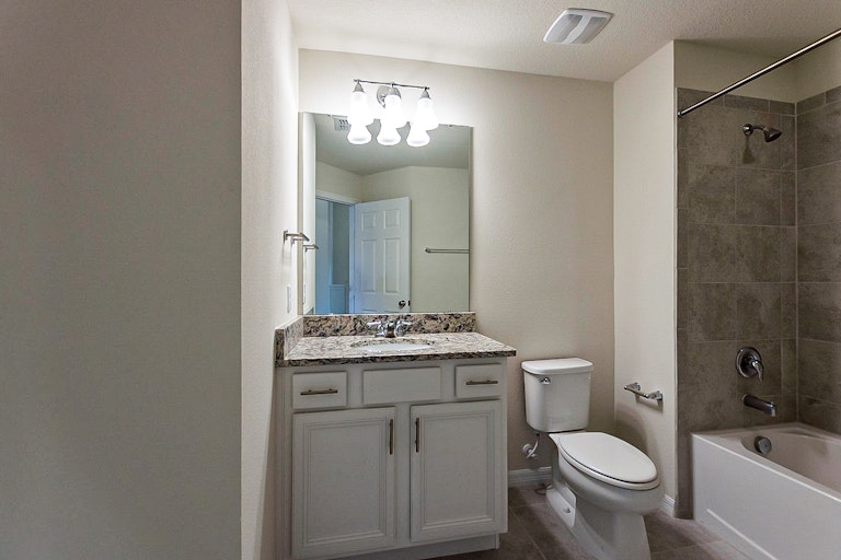 Photo 17 of 19 - 1236 Pavia Dr, Apopka, FL 32703