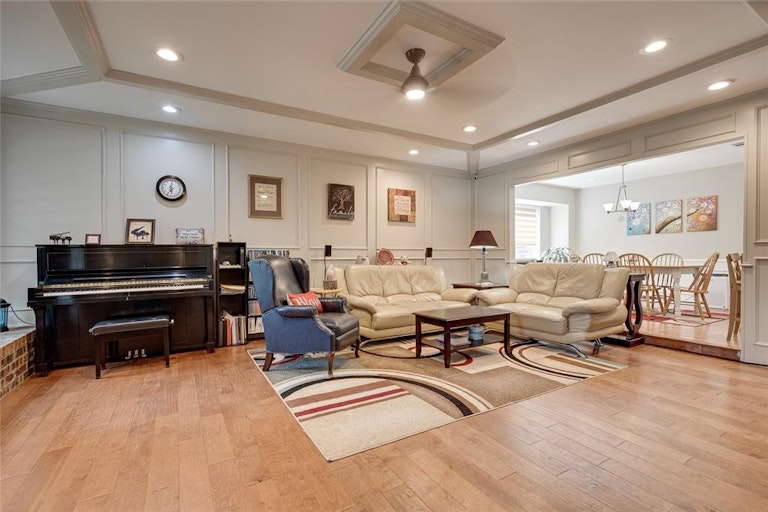 Photo 8 of 29 - 2609 Still Meadow Rd, Irving, TX 75060