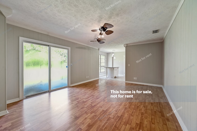 Photo 5 of 35 - 2590 Aquarius Rd, Orange Park, FL 32073