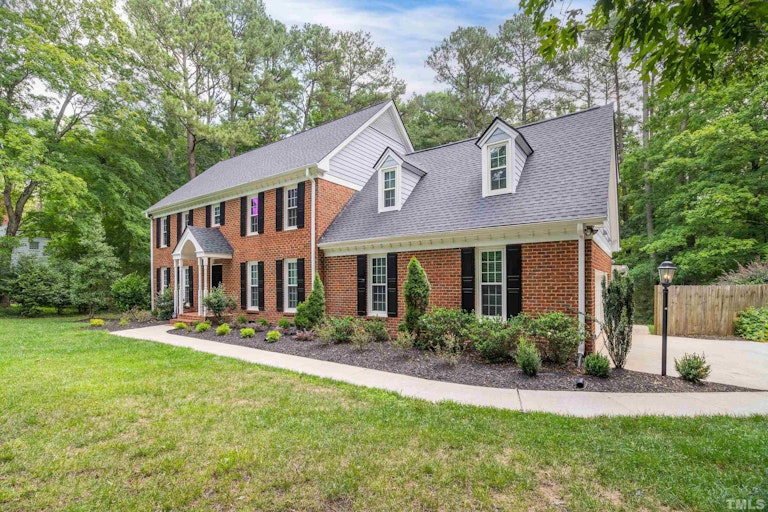 Photo 3 of 73 - 2013 Countrywood Rd, Raleigh, NC 27615