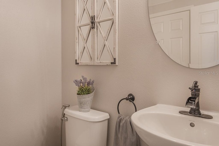 Photo 18 of 59 - 11215 Great Neck Rd, Riverview, FL 33578